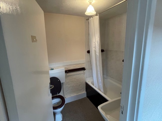 23 Brickfield Lane, Harlington, Hayes, Middlesex, UB3 5DY
 8