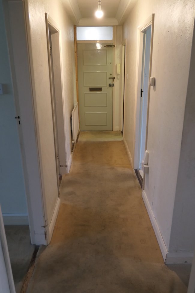 8 Springfield Court, Lynton Road, Acton, London W3 9EA
 7