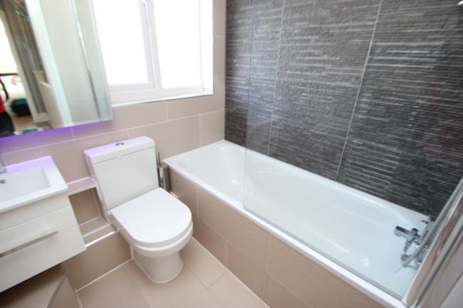 247 Fellow Court, Weymouth Terrace, Bethnal Green, London E2 8LL
 5