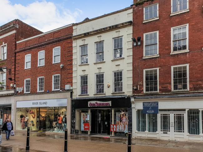 34 High Street, Worcester, Worcestershire WR1 2QL
 1