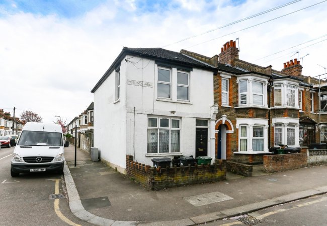 Ground Floor Flat, 28 Tavistock Avenue, Walthamstow, London, E17 6HR 9