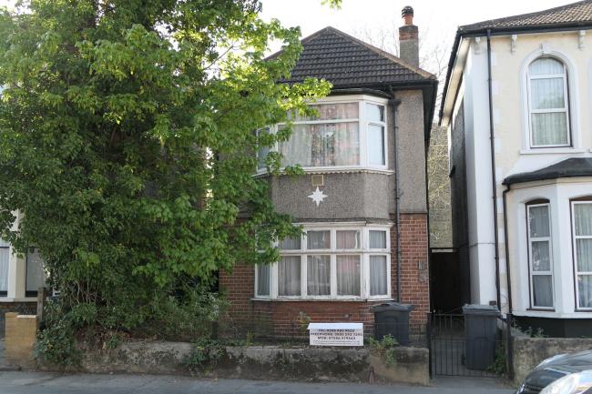 10B Campbell Road, Croydon, Surrey  CR0 2SQ
 6