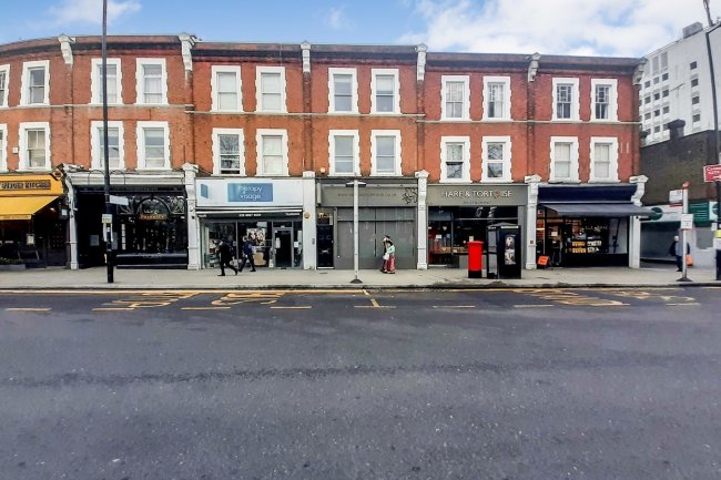 Flat 2, 37 - 38 Haven Green, Ealing, London W5 2NX
 7