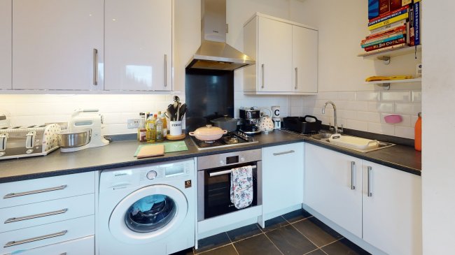 Flat 2, 37 - 38 Haven Green, Ealing, London W5 2NX
 7