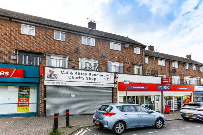 138A Manor Way, Borehamwood, Hertfordshire, WD6 1QX
 8