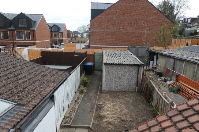 First Floor Flat, 110 Villiers Road, Surbiton, Surrey KT5 8BH
 6