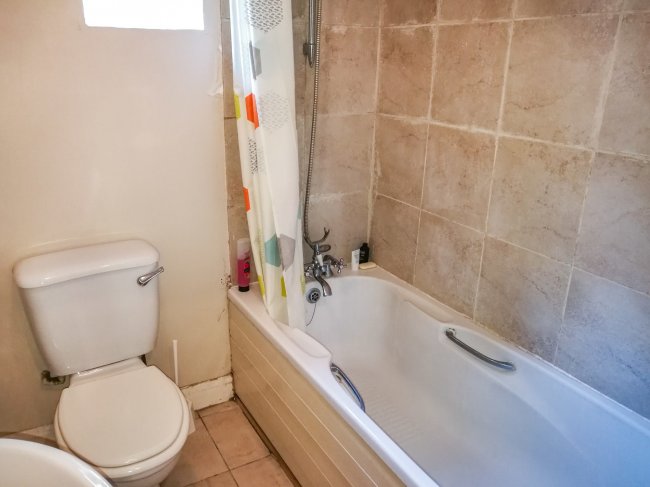 Flat 11, 13 Leinster Gardens, London, W2 6DR
 2