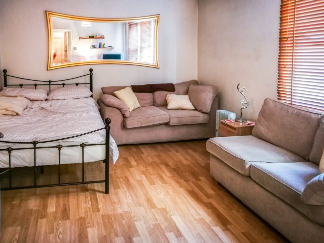 Flat 11, 13 Leinster Gardens, London, W2 6DR
 2