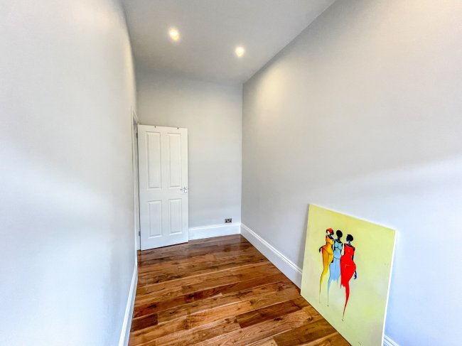 63B Fermoy Road, Maida Vale, London, W9 3NJ
 10