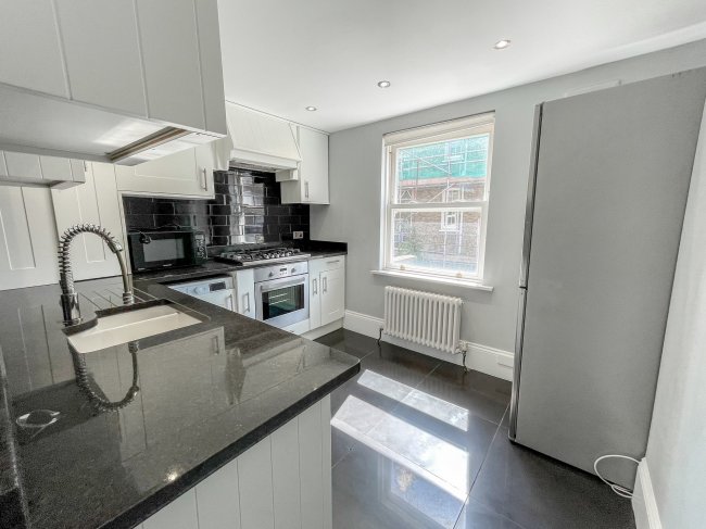 63B Fermoy Road, Maida Vale, London, W9 3NJ
 10