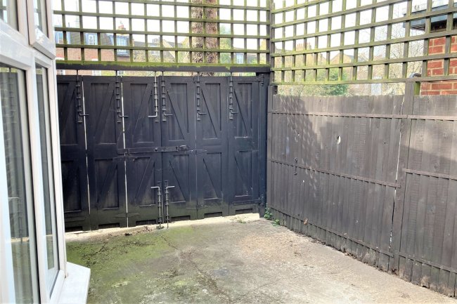 41 Creek Road, Deptford, London SE8 3BU
 4