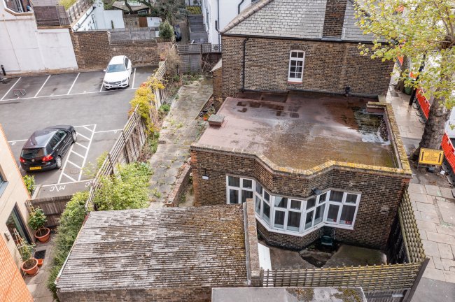 41 Creek Road, Deptford, London SE8 3BU
 4