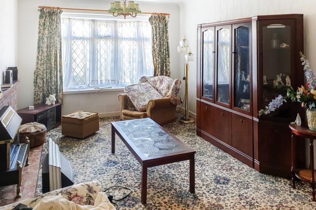 3 Gelli For, Rhyl, Wales LL18 4RZ
 6