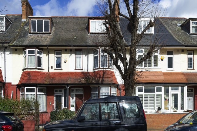 16 Hebdon Road, Tooting, London SW17 7NS 10