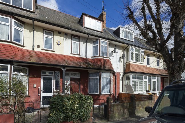16 Hebdon Road, Tooting, London SW17 7NS 10
