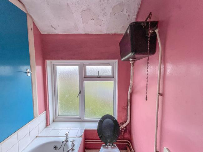 36A Hereford Road, Weymouth, Dorset, DT4 0QB
 1