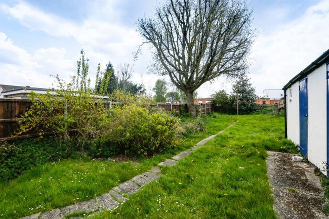 56 Halcot Avenue, Bexleyheath, Kent DA6 7QB 8