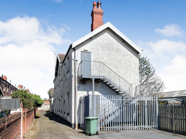 108A St Andrew Road North, Lytham St Annes, Lancashire FY8 2JQ
 1