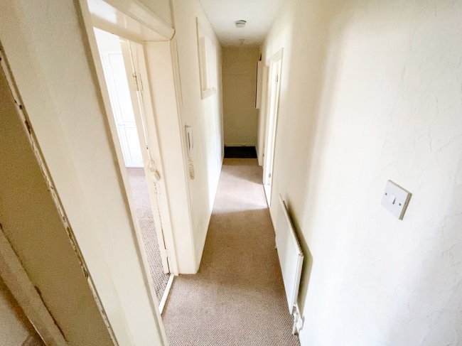 12 Sydney House, Adelaide Street, Hull, HU1 2SU
 3