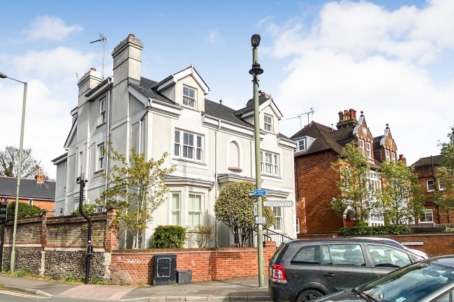 1-4 Denver Court, 1 Church Road, Leatherhead, Surrey KT22 8AT
 6