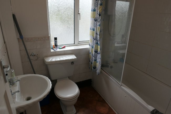 28A Broadwalk, Pinner Road, Harrow, Middlesex HA2 6ED 5