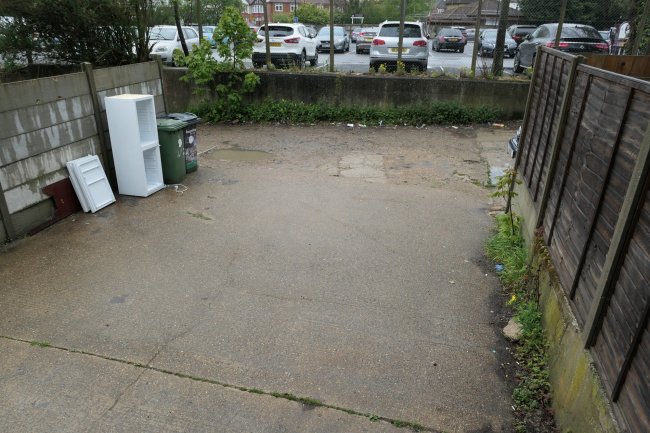 28A Broadwalk, Pinner Road, Harrow, Middlesex HA2 6ED 5