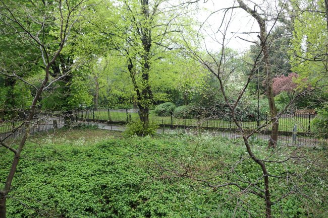 16 Jersey House, Clifton Road, Islington, London N1 2JF 
 9