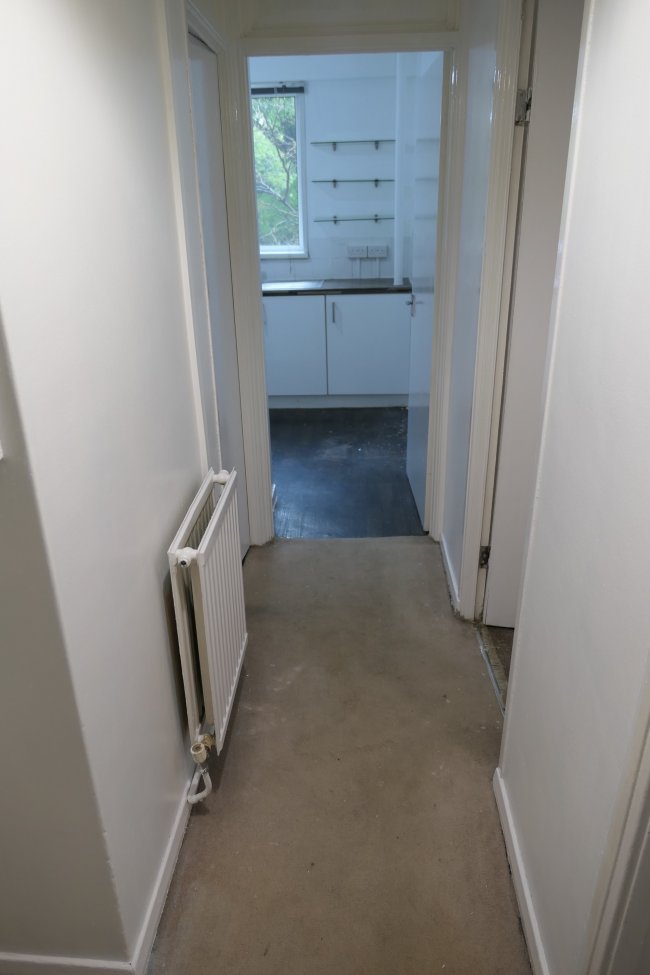 16 Jersey House, Clifton Road, Islington, London N1 2JF 
 9