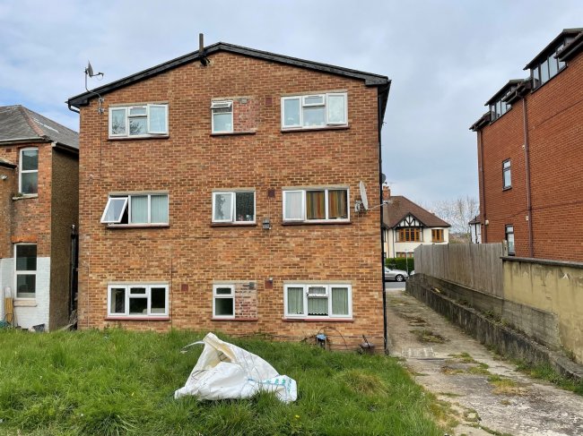 101 Sunny Gardens Road, Hendon, London, NW4 1SH
 6