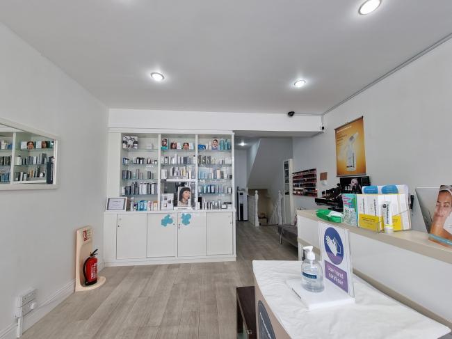 145 St Margarets Road, Twickenham, Middlesex TW1 1RG
 3