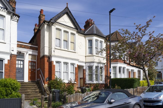 14 Harborough Road, Lambeth, London SW16 2XW
 2