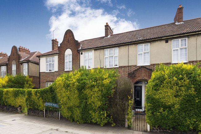 23 Stondon Park, Forest Hill, London SE23 1LB
 4