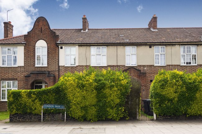 23 Stondon Park, Forest Hill, London SE23 1LB
 4