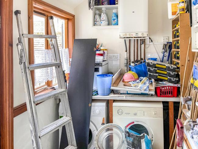 66 Westwood Road, Nottingham, Nottinghamshire, NG2 4FS
 3