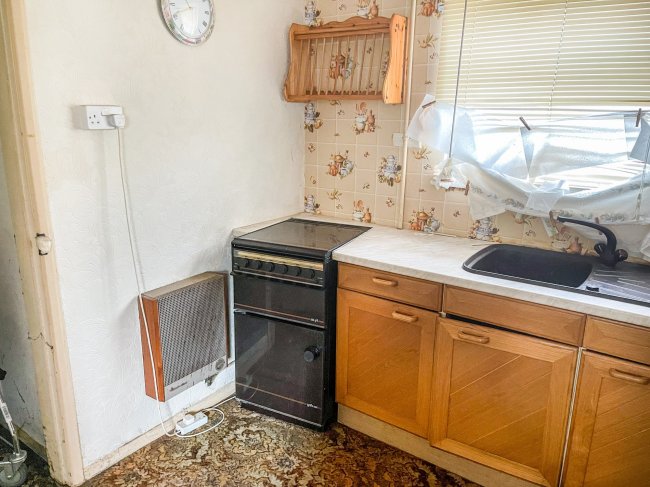 8 Wordsworth Road, Loughborough, LE11 4LQ
 2