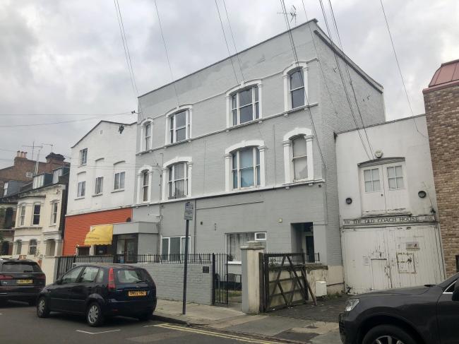 Flat 2, 101 Devonport Road, Shepherds Bush, London, W12 8PB
 10