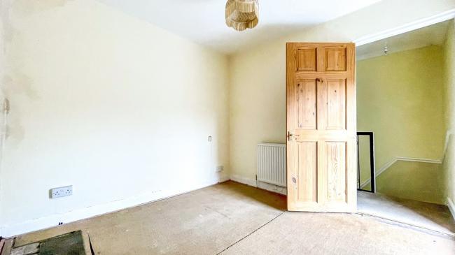 30 Ynysmeudwy Road, Pontardawe, Swansea, SA8 4QD
 7