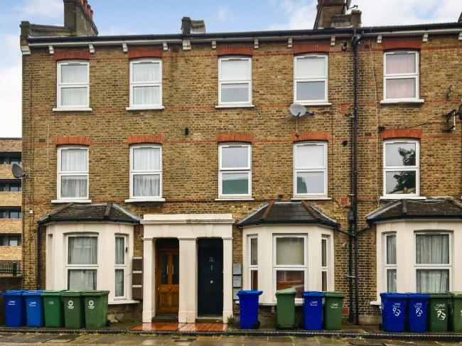 Flat 3 (91C), 91 Penton Place, London SE17 3JR
 1