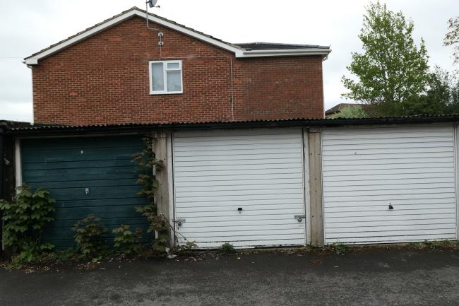 8/8A and 10/10A Bridge Road, Farnborough, Hampshire GU14 0HS
 5