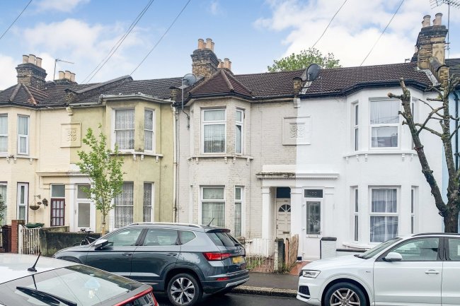 102 St Georges Road, Leyton, London, E10 5RQ 1
