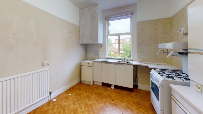 58A Radnor Road, Harrow, Middlesex, HA1 1SA 6