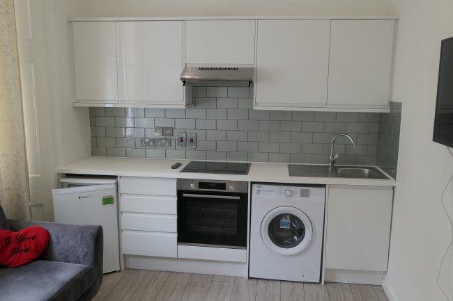 Flat 4, 14 Grittleton Road, Maida Vale, London, W9 2DD 1