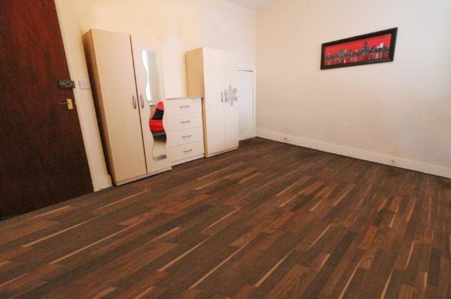 196 Whittington Road, London, N22 8YL 3