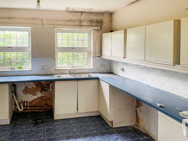 2 Mosul Way, Bromley, Kent BR2 8JL 7