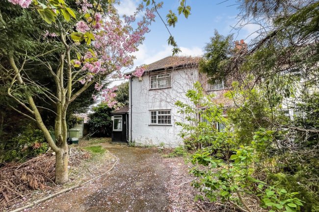 2 Mosul Way, Bromley, Kent BR2 8JL 7