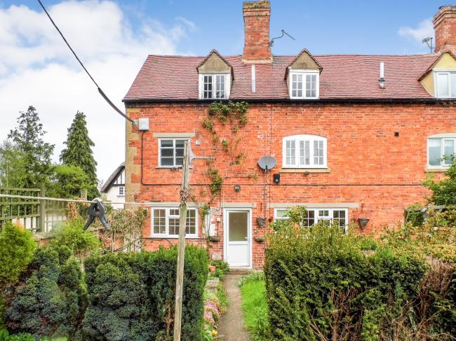 16 The Terrace, High Street, Mickleton, Chipping Campden, Gloucestershire GL55 6SL 7