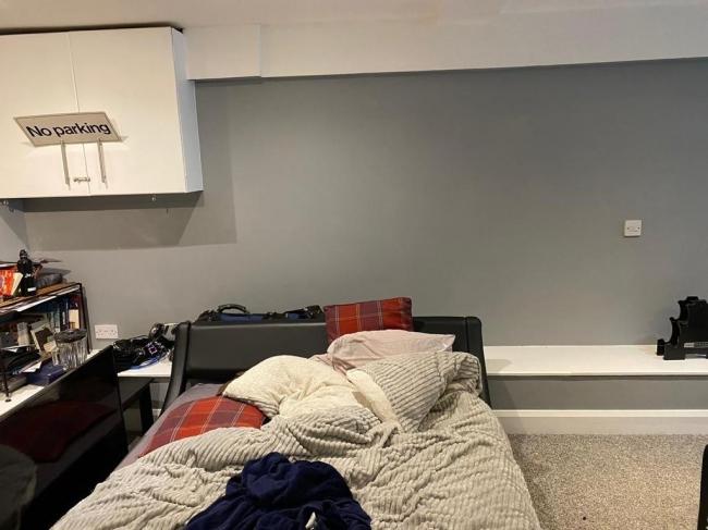 25 Chipstead Valley Road, Coulsdon, Surrey, CR5 2RB 5