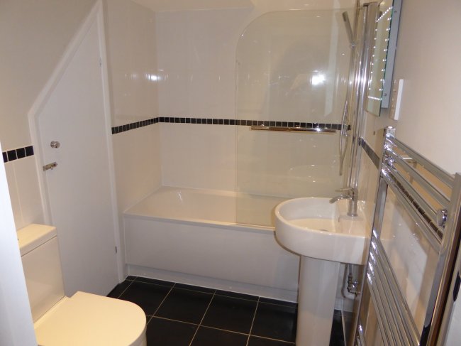 41 & 43 Nutfield Road, Merstham, Surrey, RH1 3EN 8