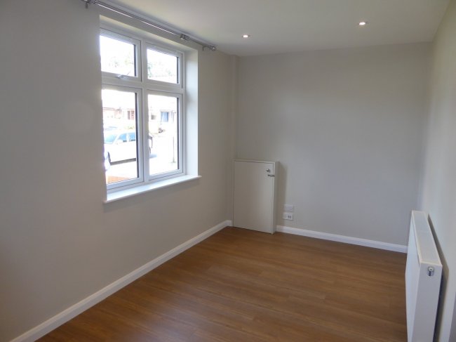 41 & 43 Nutfield Road, Merstham, Surrey, RH1 3EN 8