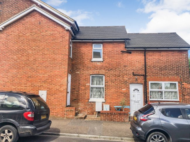 41 & 43 Nutfield Road, Merstham, Surrey, RH1 3EN 8